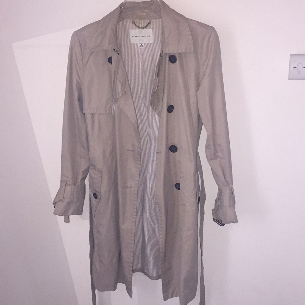 Banana Republic Trenchcoat 4 p (worn w/stain insid